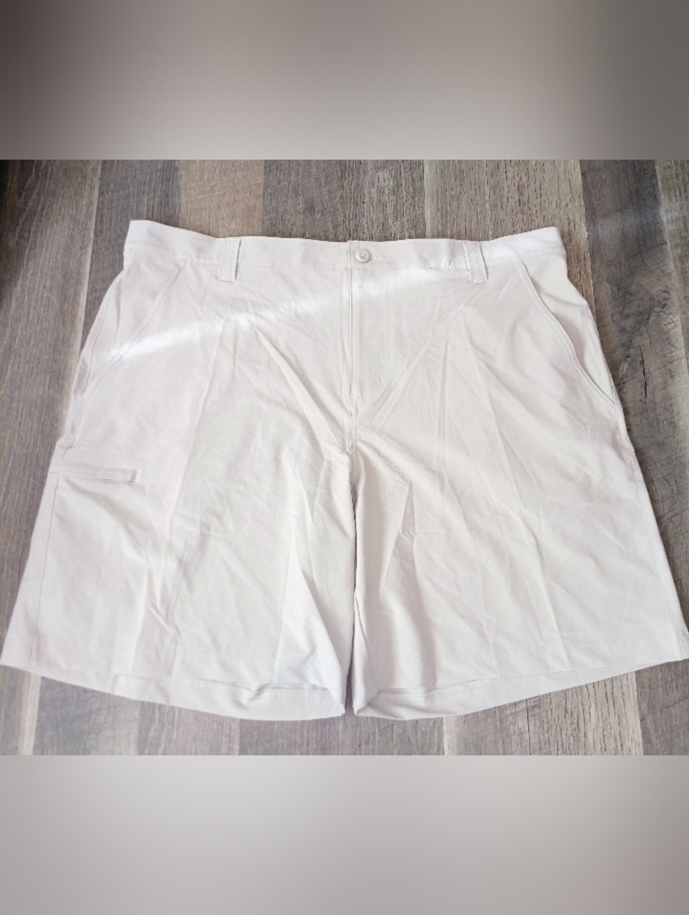 Columbia PFG Beige Fishing Shorts Size 40 Lightweight Outdoor